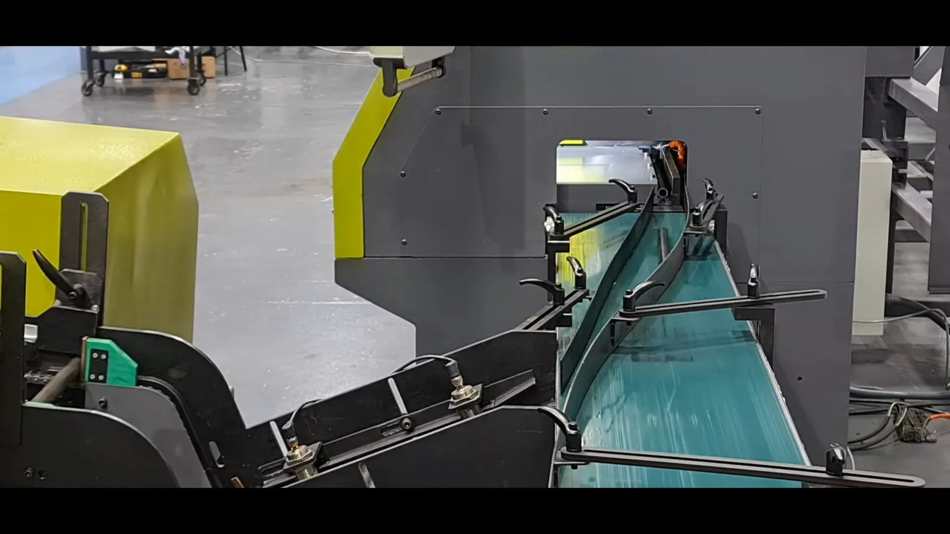 İleri Teknik İleri Teknik Smart 350 LM 600 Tam Otomatik Daire Testere Makinesi - Şerit Testere Ürünler görsel 2