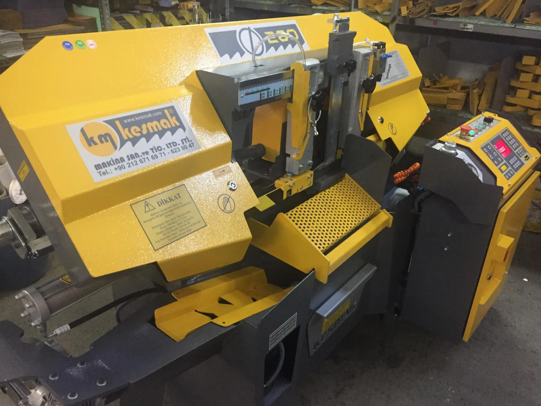 Kesmak Kesmak KME 280 PLC Elektronik Kontrollü Şerit Testere - Şerit Testere Ürünler görsel 6