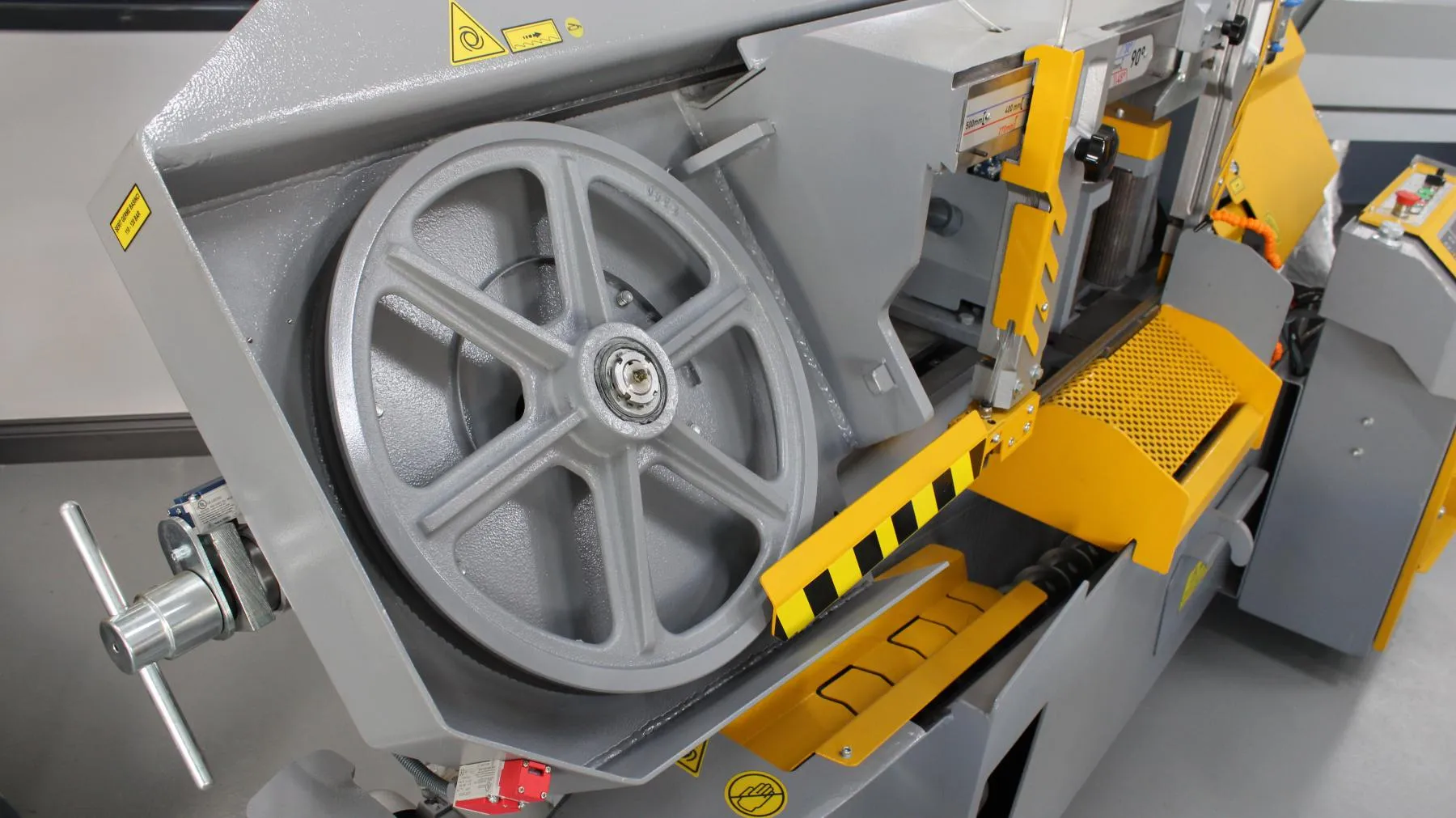 Kesmak Kesmak KME 350 PLC Elektronik Kontrollü Şerit Testere - Şerit Testere Ürünler görsel 6