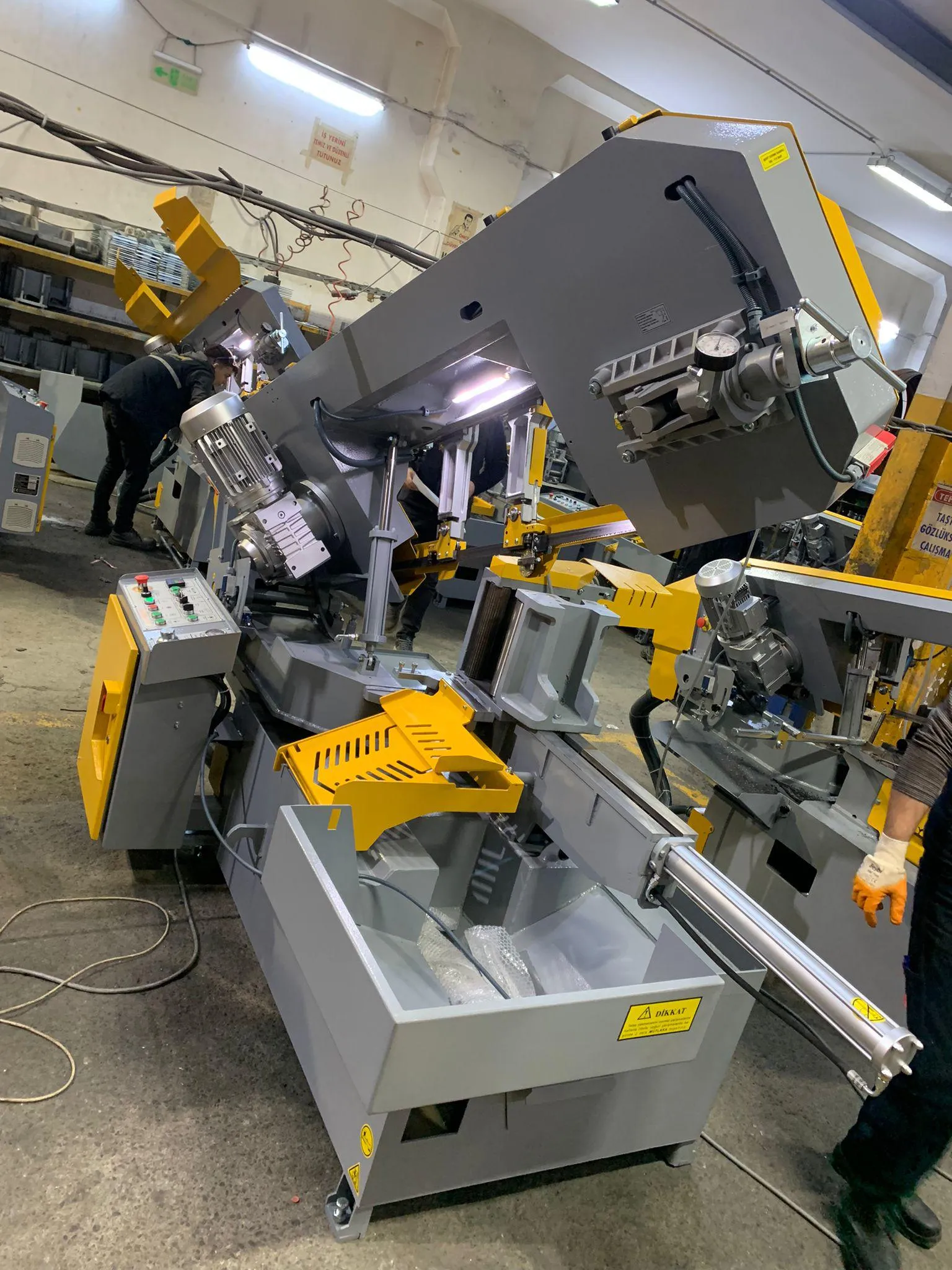 Kesmak Kesmak KMO DG 350 Açılı Tam Otomatik Şerit Testere - Şerit Testere Ürünler görsel 3