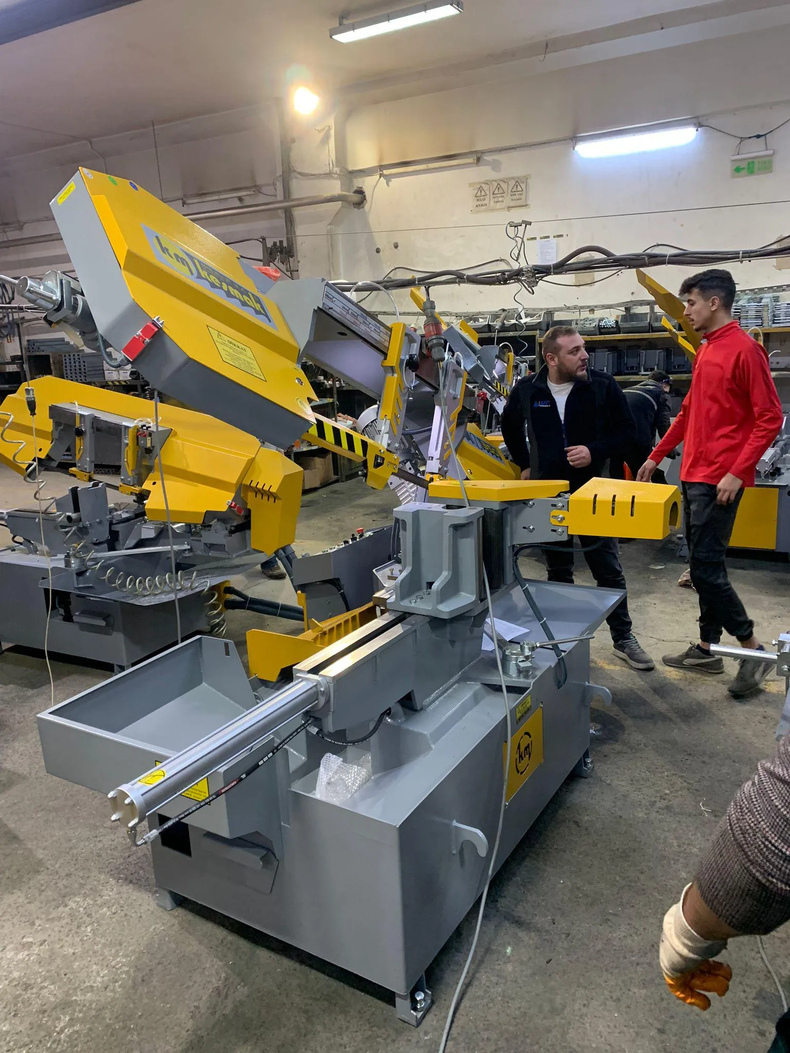 Kesmak Kesmak KMO DG 350 Açılı Tam Otomatik Şerit Testere - Şerit Testere Ürünler görsel 4