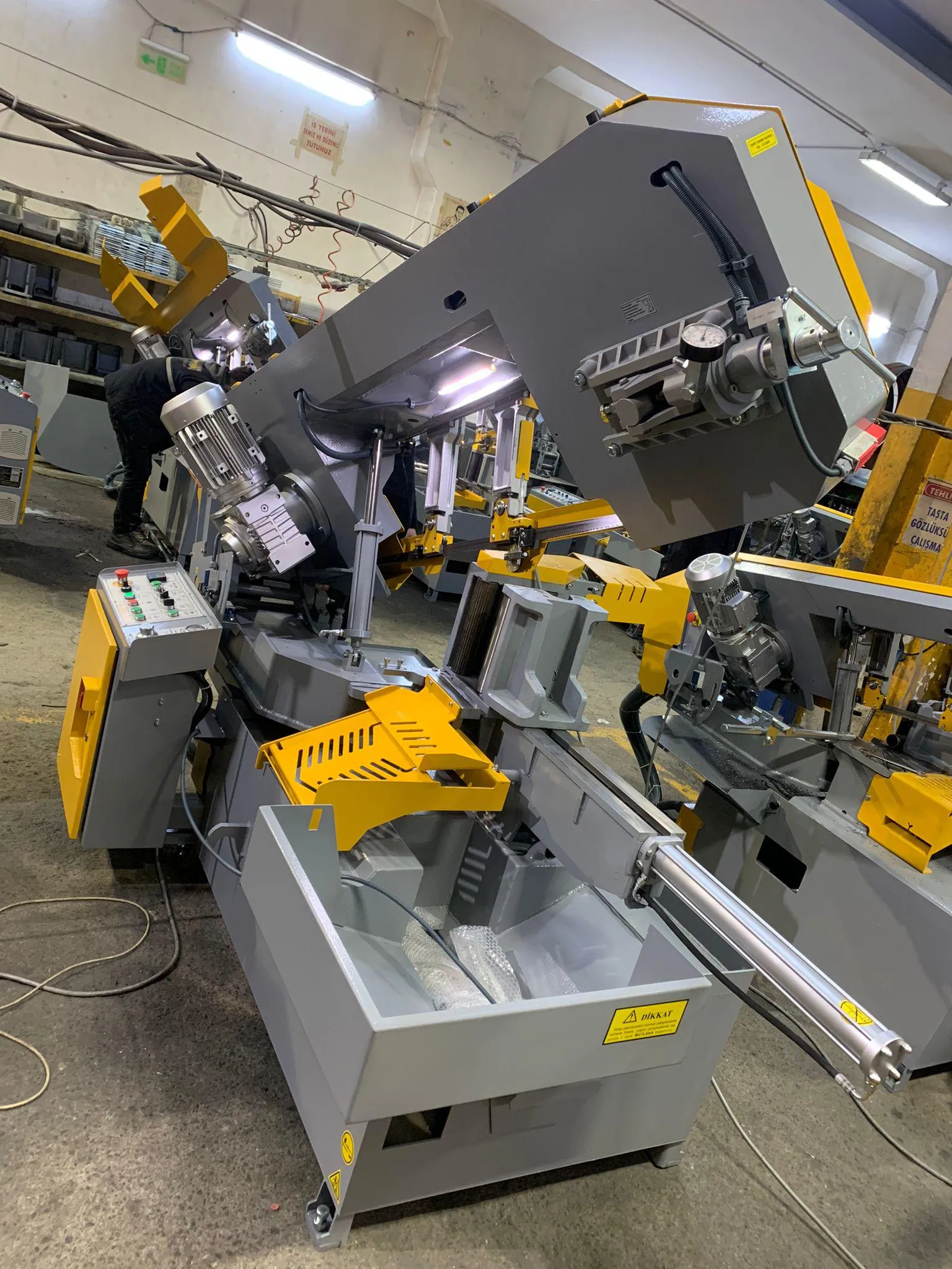 Kesmak Kesmak KMO DG 350 Açılı Tam Otomatik Şerit Testere - Şerit Testere Ürünler görsel 6