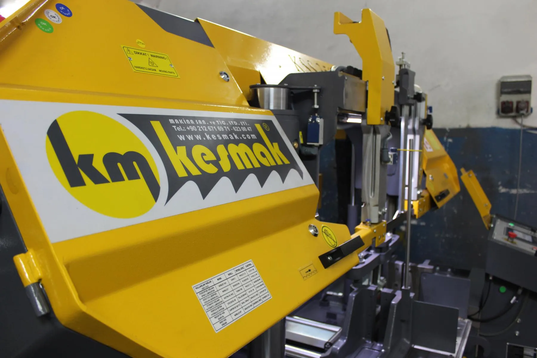 Kesmak Kesmak KSS 350 Servo-gesteuerte Doppelspannbacken Bandsäge - Bandsäge Produkte görsel 5