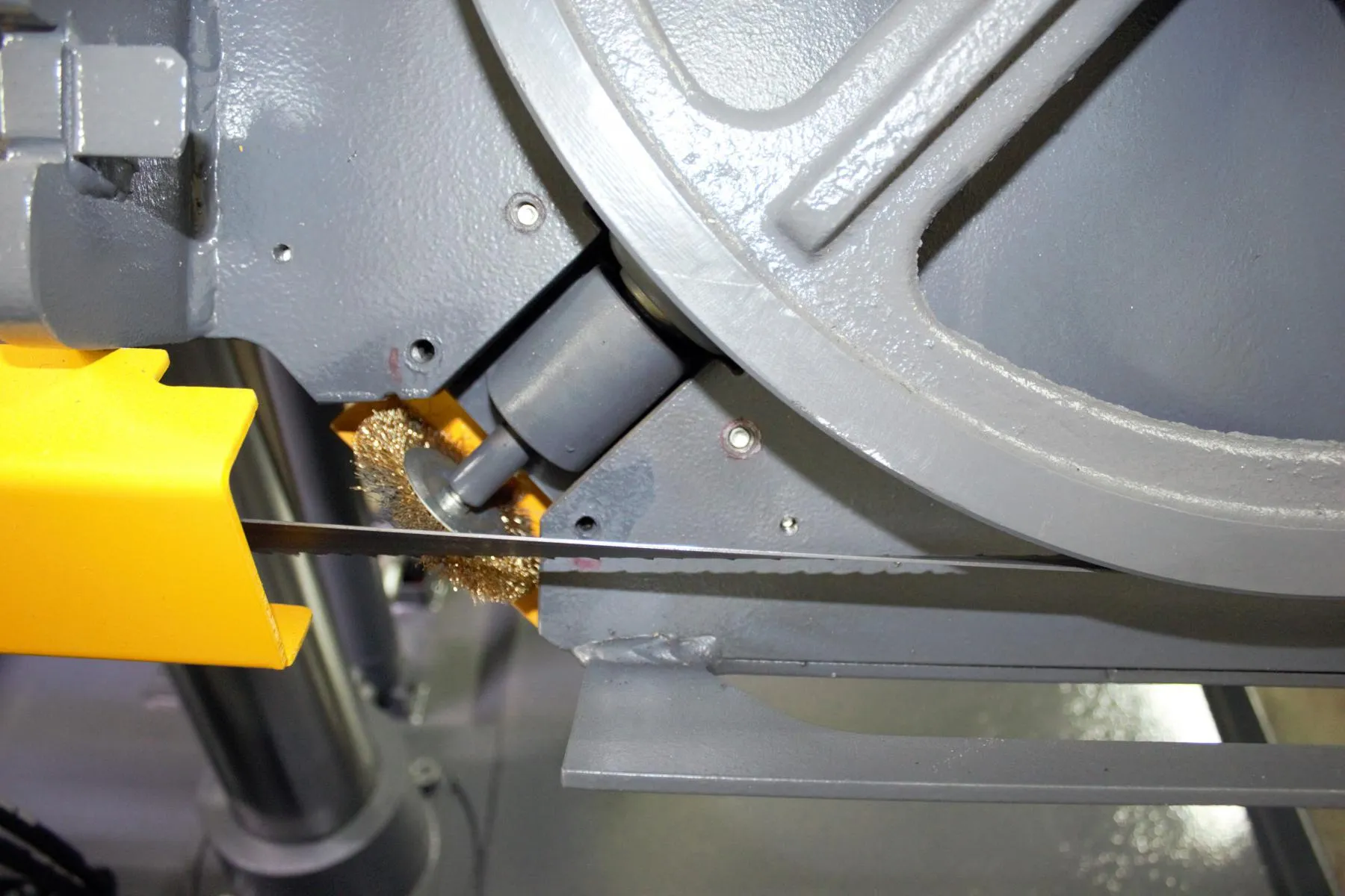 Kesmak Kesmak KSS 350 Servo-gesteuerte Doppelspannbacken Bandsäge - Bandsäge Produkte görsel 6